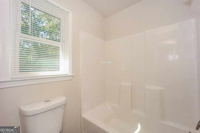 Building Photo - 4141 Macduff Dr