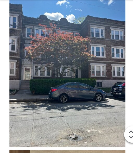Building Photo - 30 Reedsdale St