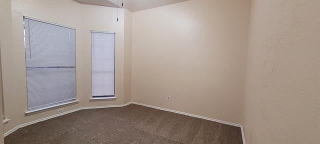 Building Photo - 1111 Dandelion Dr