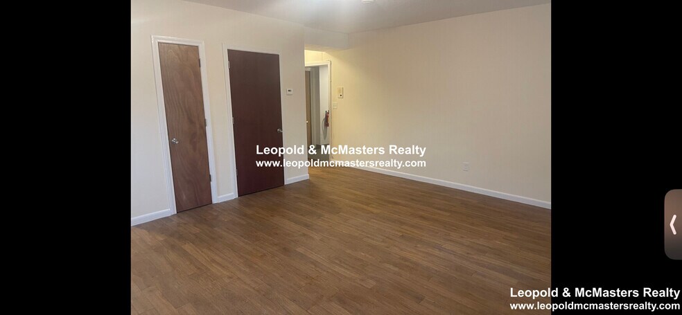 Building Photo - 2016 Commonwealth Ave