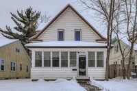 Building Photo - 3507 N Newton Ave