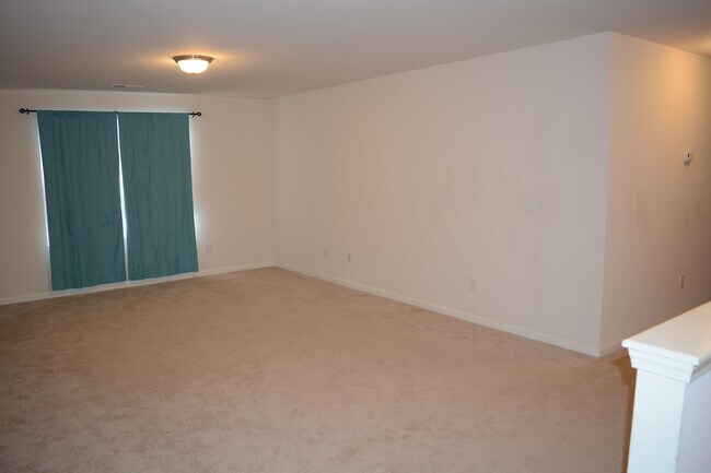 Building Photo - 2441 Westgate Dr