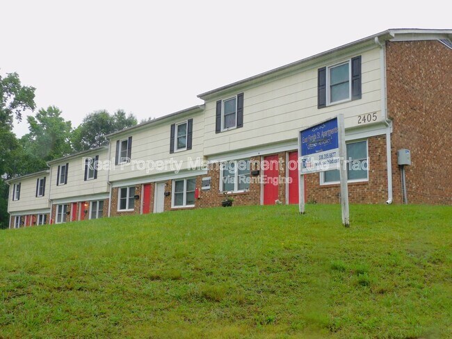 Primary Photo - 2405 E Florida St