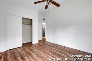 Building Photo - 551 Lanark Dr