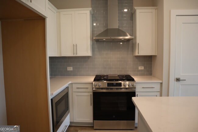 Building Photo - 692 Urban Grange Wy