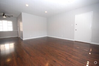 Building Photo - Hollywood 1Bed/1Bath Walking Distance to H...