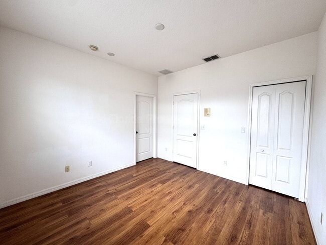 Building Photo - 10735 Savannah Wood Ct
