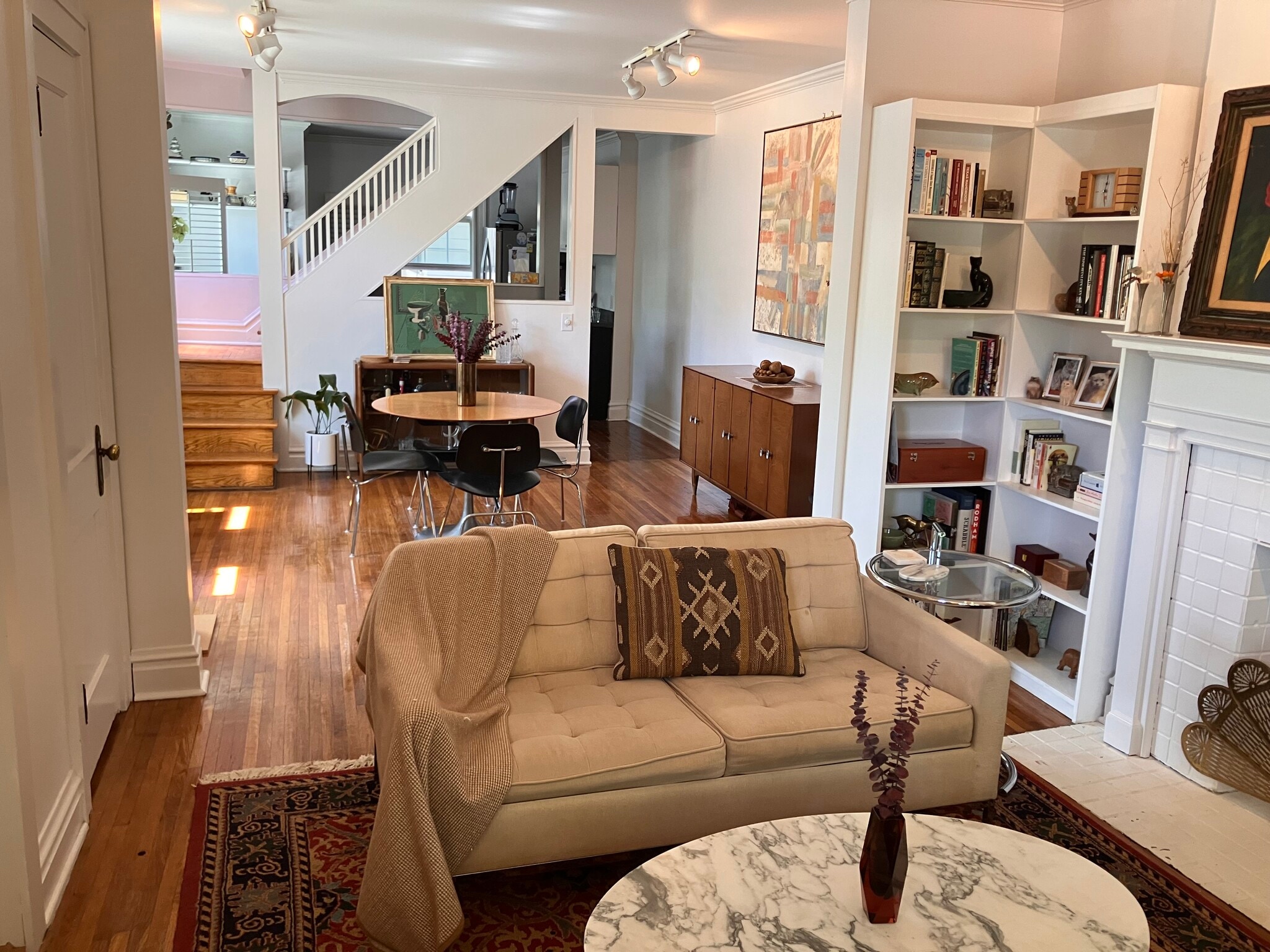 Living area - 1241 Bruck St