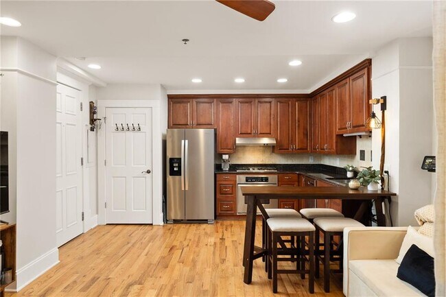 Building Photo - 259 14th St NE