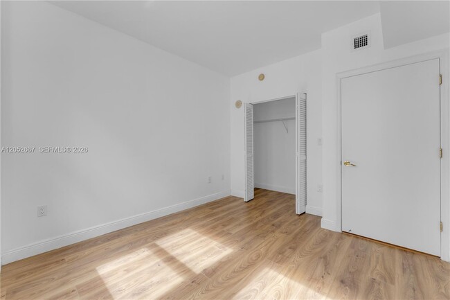 Building Photo - 4100 Salzedo St