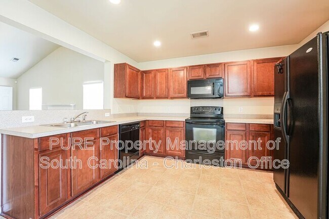 Building Photo - 318 Deep River Rd