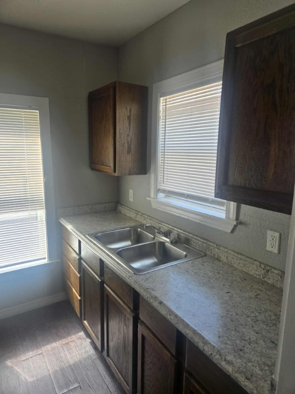 Building Photo - 409 Jackson St