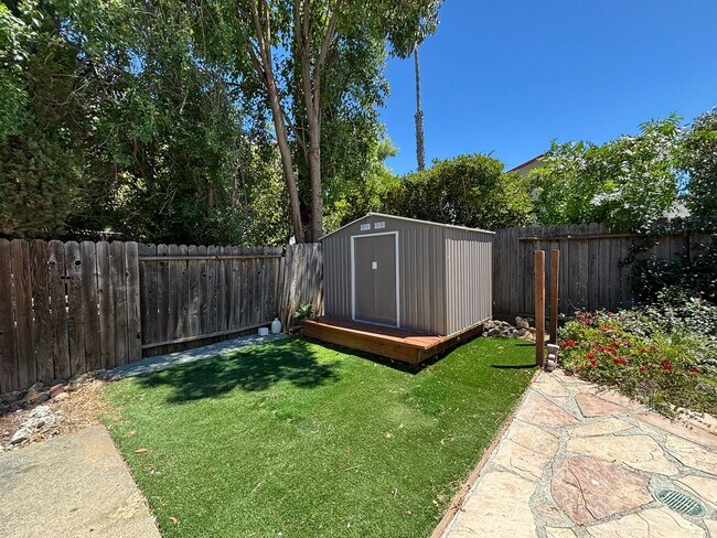 Building Photo - Move-In Ready Home with Remodeled Kitchen and Baths