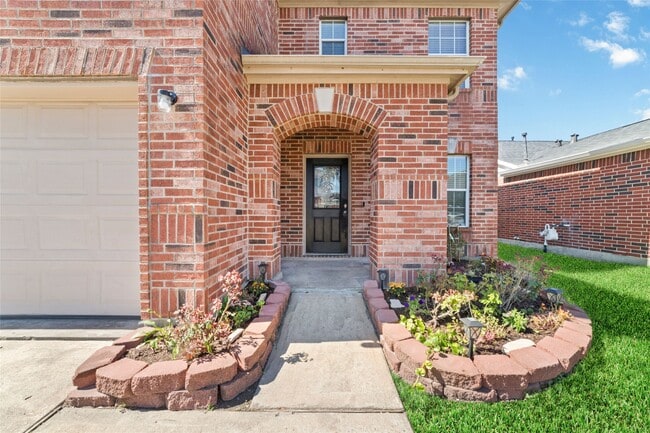 Building Photo - 8418 Village Rose Ln