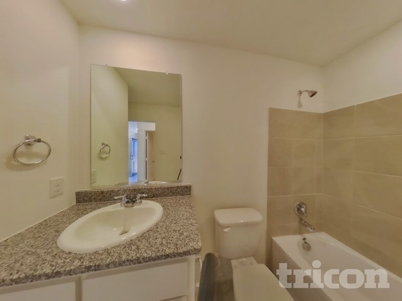 Building Photo - 1508 Clairborne Ct