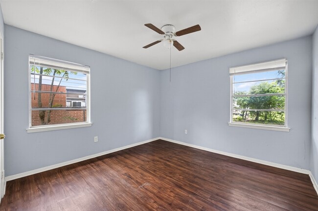 Building Photo - 3918 Tavenor Ln