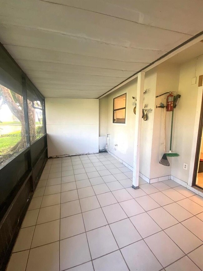 Building Photo - 4601 Pier Dr