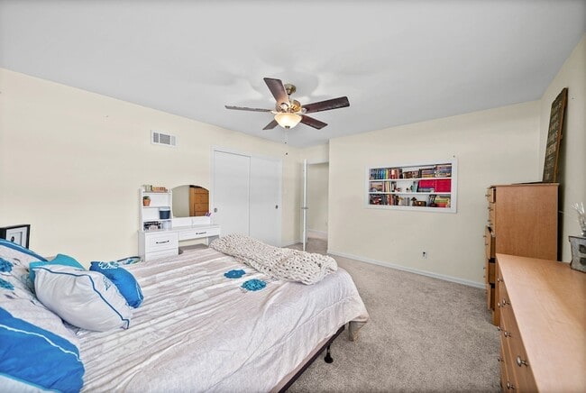 Building Photo - 3424 Leland Cir