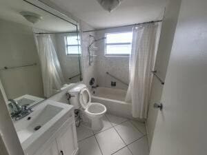 Building Photo - 457 Brittany Dr