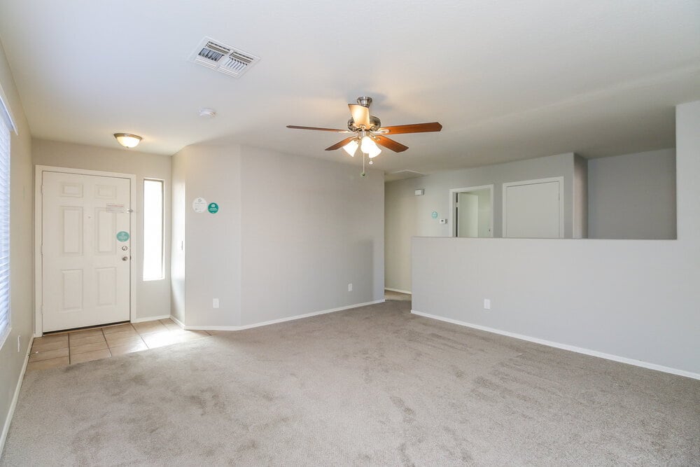 Building Photo - 10602 W Rosewood Dr