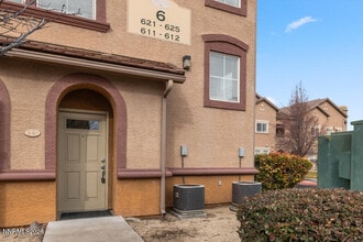 Building Photo - 1325 S Meadows Pkwy