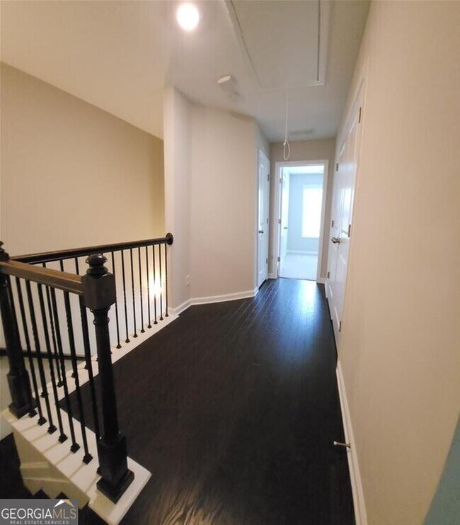 Building Photo - 171 Northaven Ave