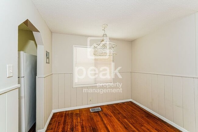 Building Photo - Beautiful 3 Bed/ 1 Bath home in Birmingham! Ready Now! FREE APPLICATION