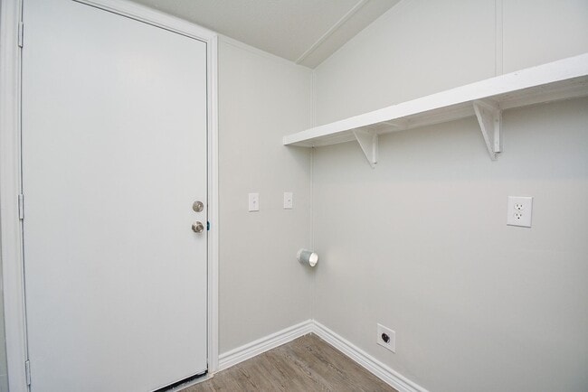 Building Photo - 12561 Roy Harris Loop