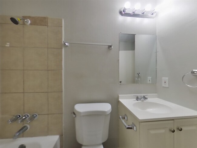 Building Photo - 6329 Porterway Dr
