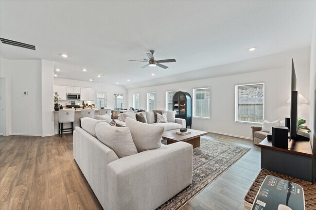 Building Photo - 11251 Stirton Dr