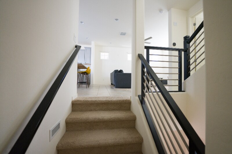 Building Photo - 1218 S Sunset Dr