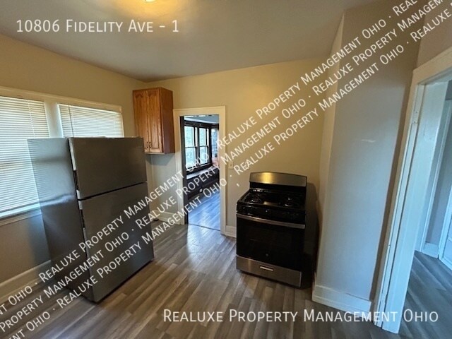 Building Photo - 10806 Fidelity Ave