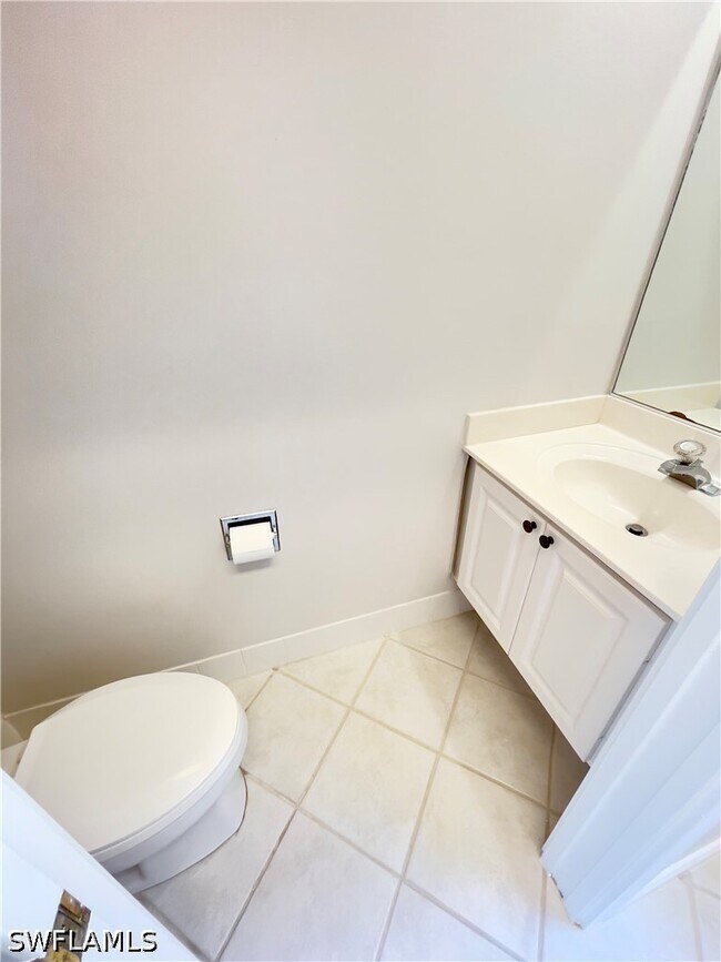 Building Photo - 5669 Cove Cir