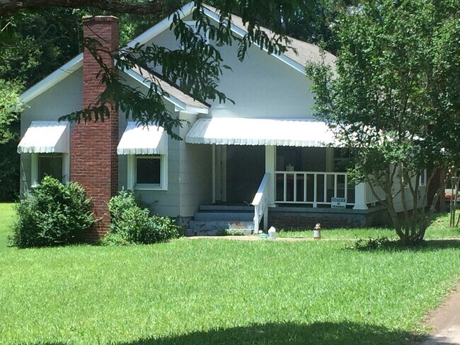Primary Photo - 1143 Blue Creek Rd