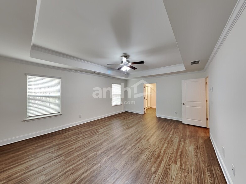 Building Photo - 103 Kirk Dr