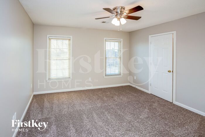 Building Photo - 2048 Bohemia Cove
