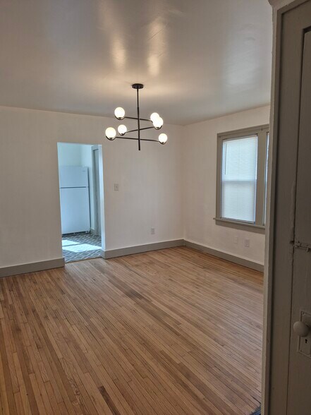 Dining Room - 721 Hanford St