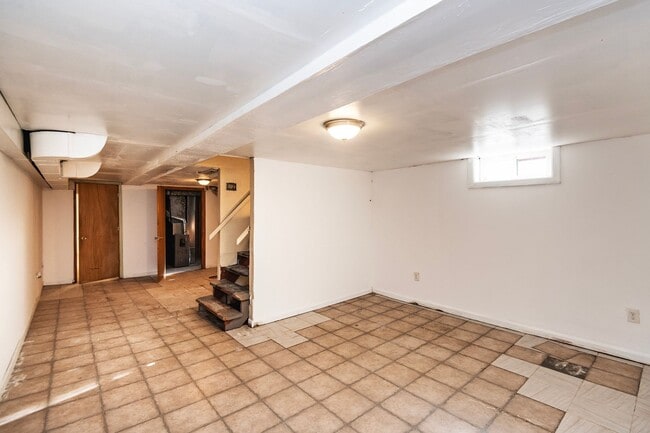 Building Photo - Lovely 2 Bedroom 2 Bathroom Home