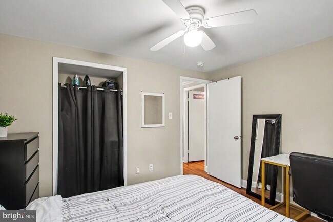 Building Photo - 1405 Peachwood Ln