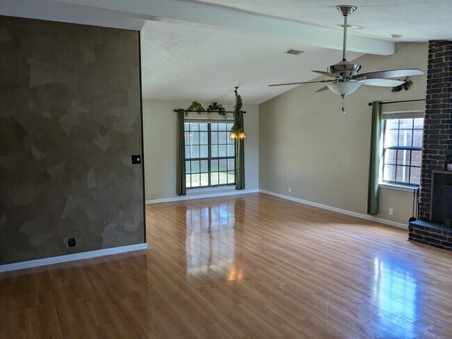 Building Photo - 4514 Cactus Trail