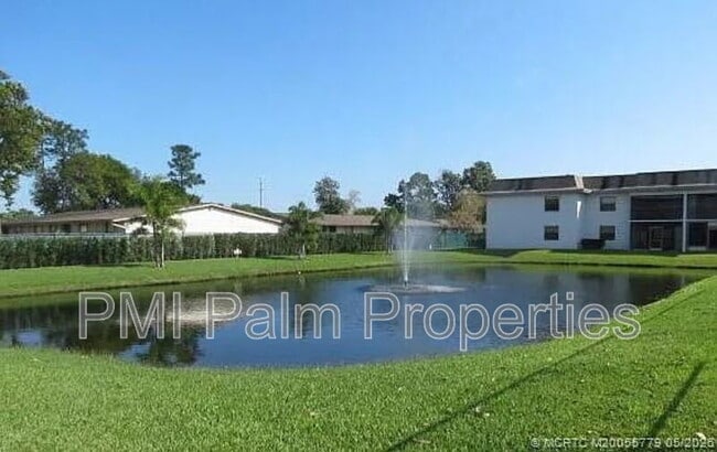 Building Photo - 1291 SE Parkview Pl