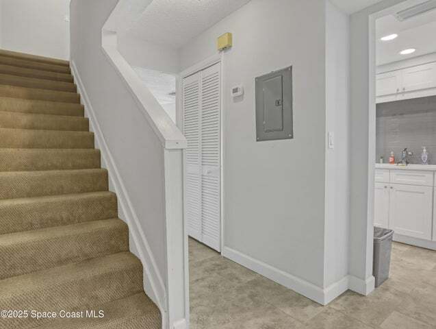 Building Photo - 170 Paradise Blvd