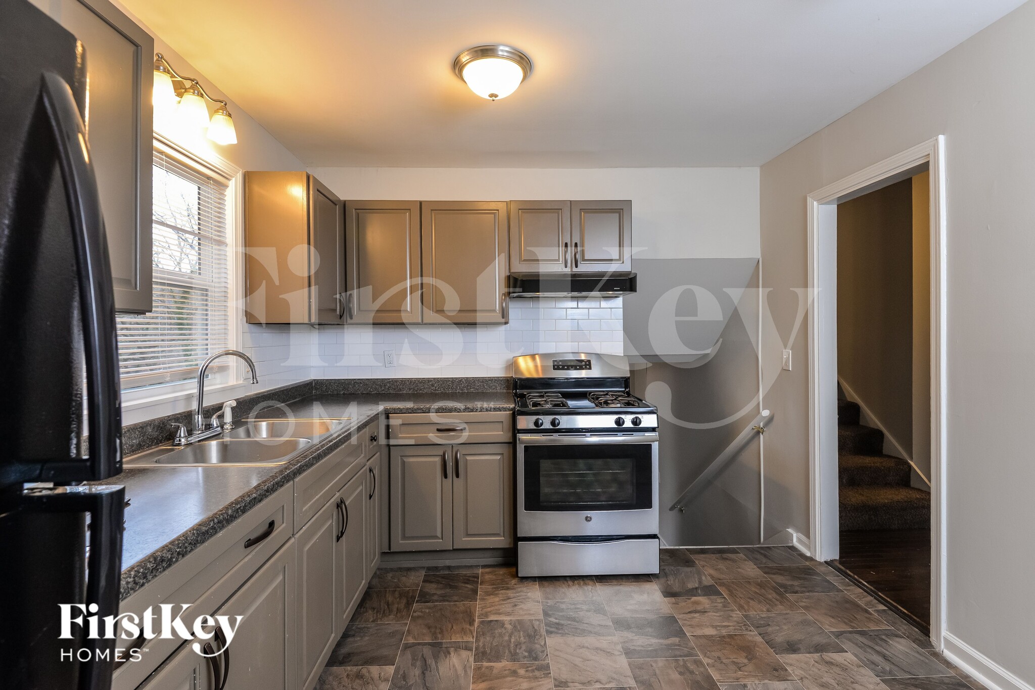 Building Photo - 212 Sam Pate Dr