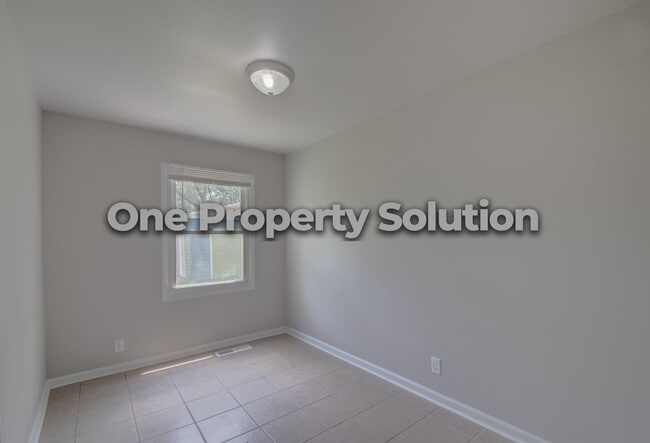 Building Photo - 5001 Carolina St