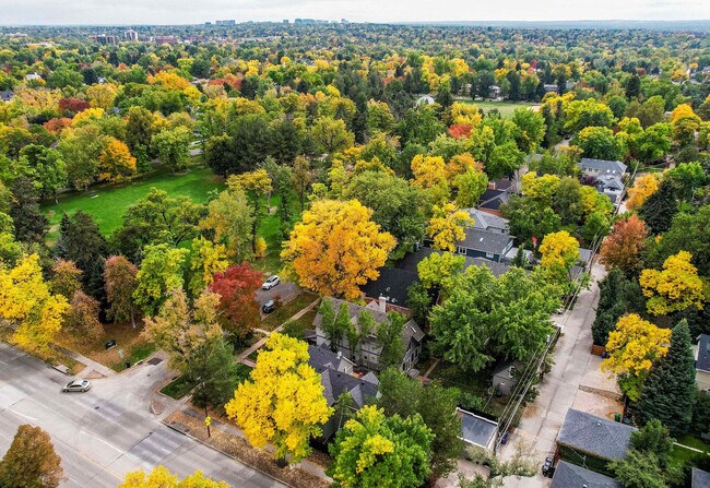 Building Photo - 2105 S Fillmore St