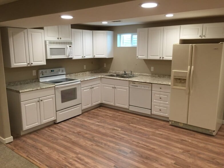 Building Photo - 8504 S 560 E