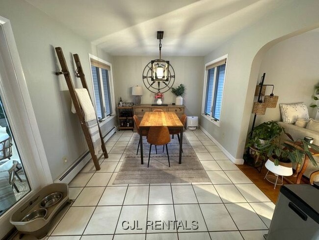 Building Photo - 41 Beaverbrook Rd