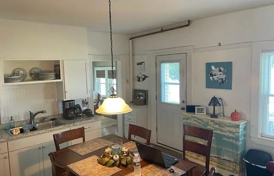 Building Photo - 78 Webb St