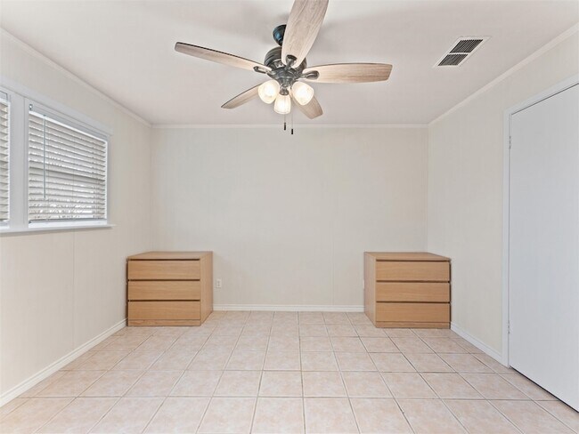 Building Photo - 510 Overlook Dr