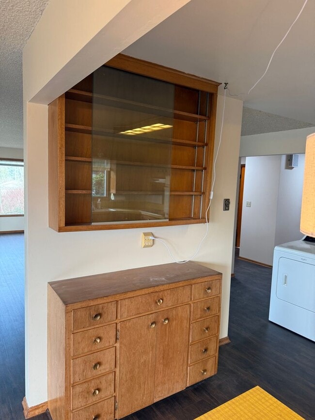 Building Photo - Hunter - Anderson Road